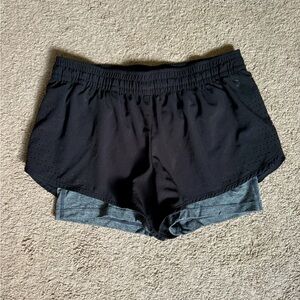 🆓Free with purchase: Cute workout shorts